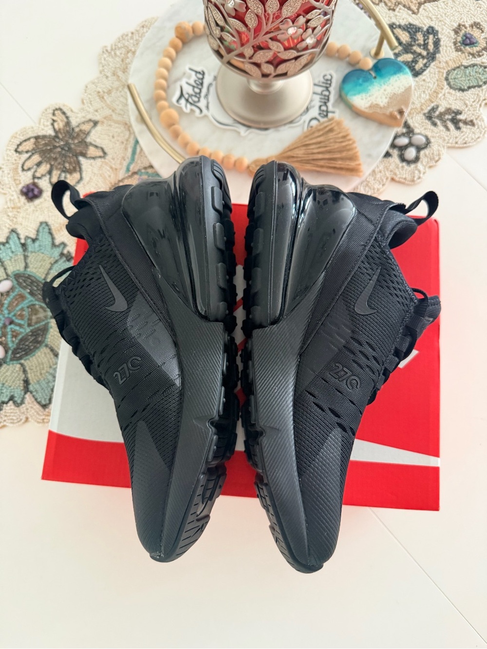 NIB Nike Air Max 270 Triple Black Sneakers 4Y or 5.5 women’s - Picture 5 of 5